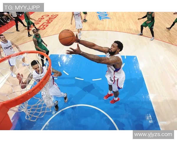 快船队再胜雷霆队,晋级前途一片光明 快船队再胜雷霆队,晋级前途一片光明