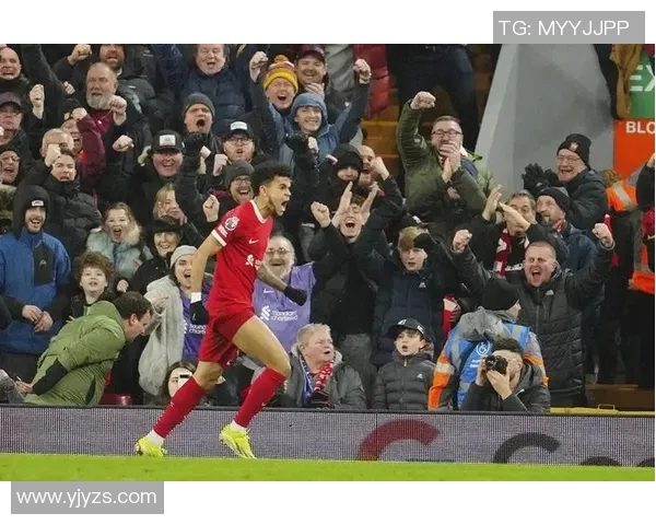 利物浦2-0胜切尔西，继续保持英超榜首位置，曼城紧追其后