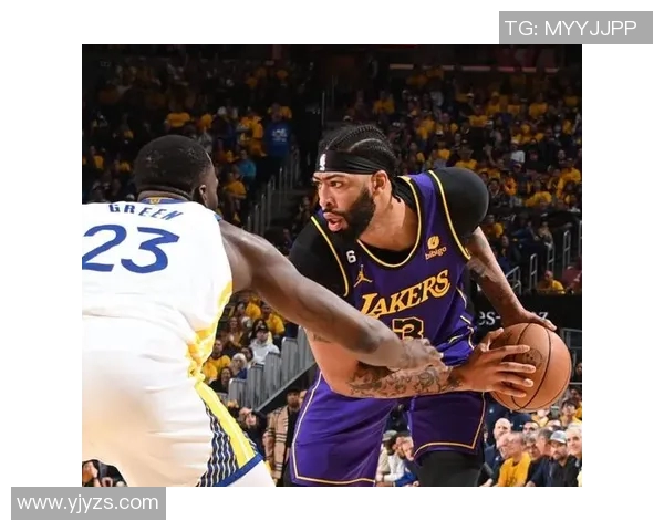 马拉加队宣布签约前巴萨球员莱斯科特,球迷热议新季阵容配置 马拉加队宣布签约前巴萨球员莱斯科特,球迷热议新季阵容配置