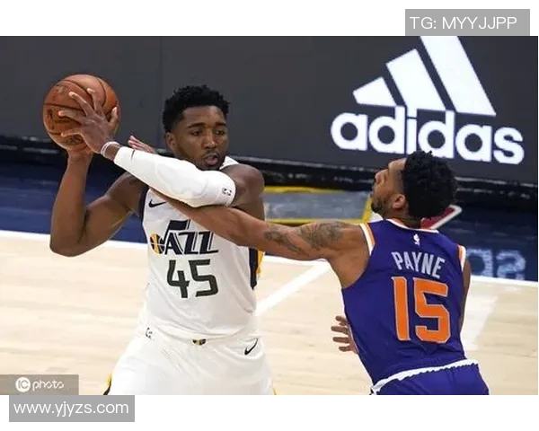 米切尔全场37分,带领爵士击败灰熊——篮球场上的绝对明星 米切尔全场37分,带领爵士击败灰熊——篮球场上的绝对明星